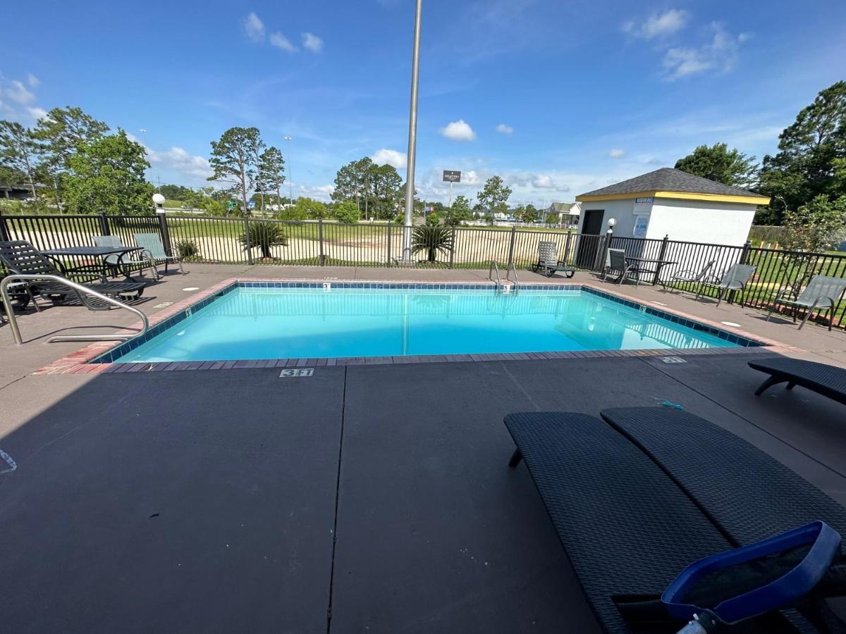 Super 8 By Wyndham Biloxi 3*
