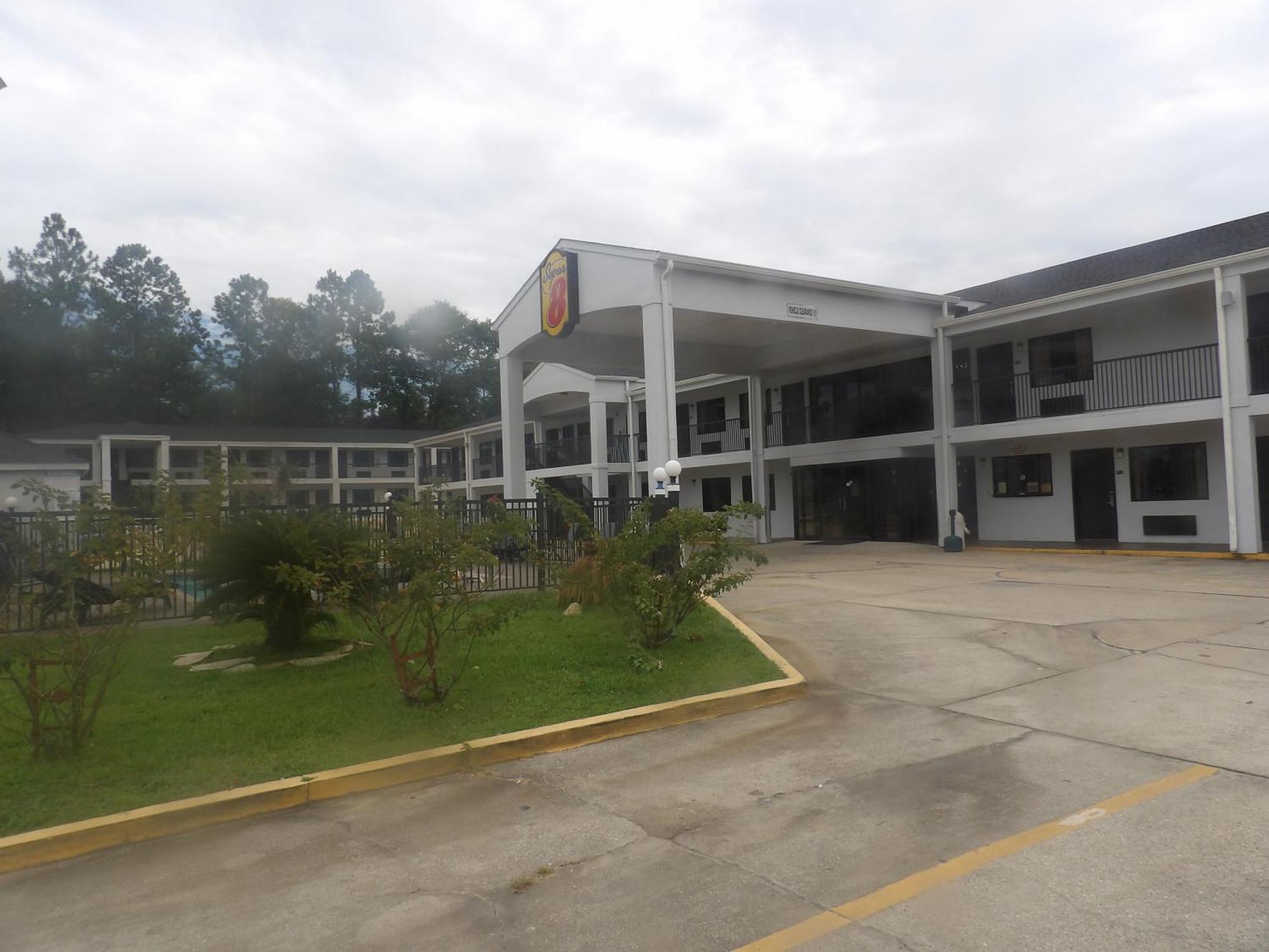 Hotel Super 8 By Wyndham Biloxi