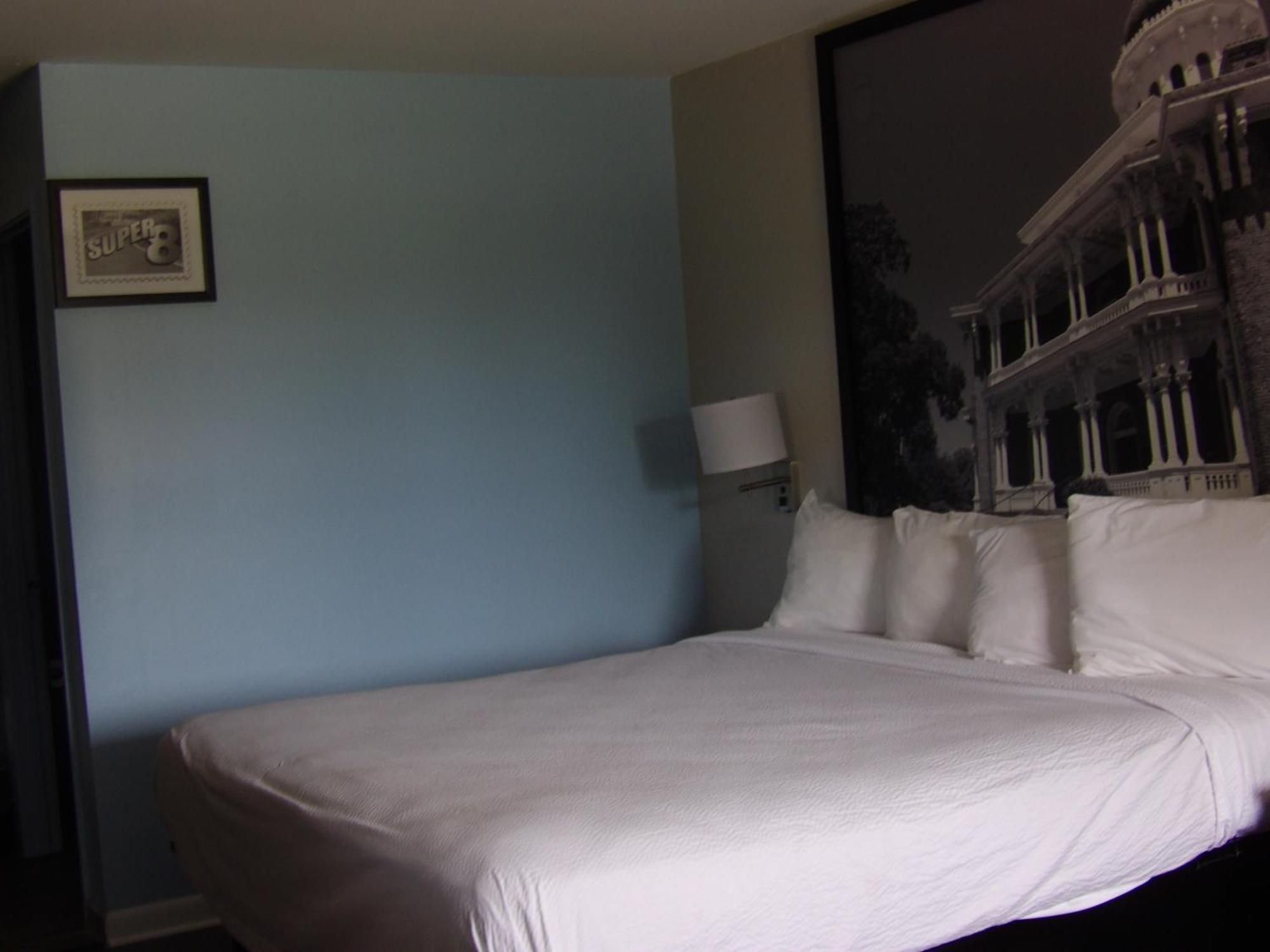 Super 8 By Wyndham Biloxi Hotel 3*