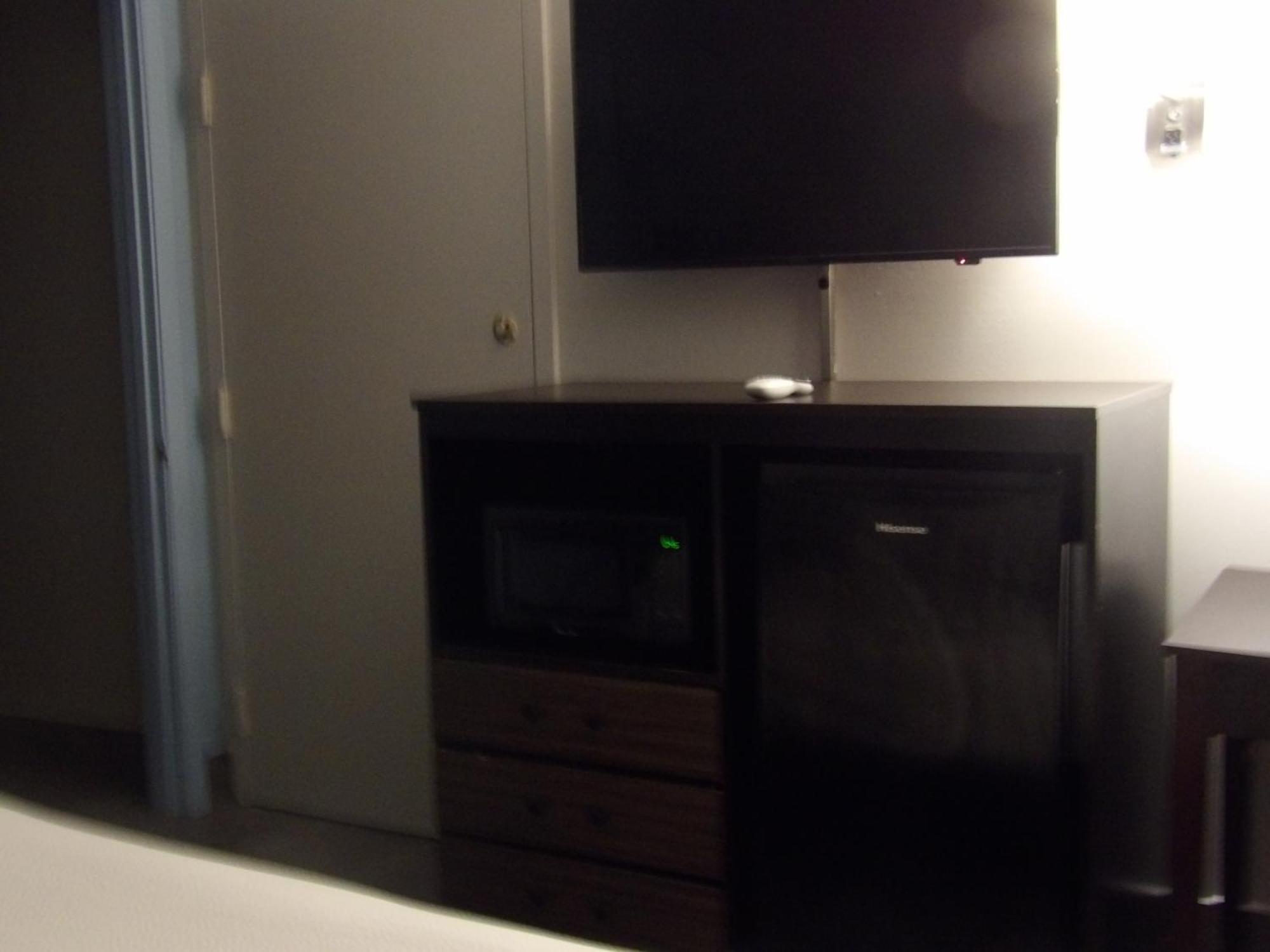 Hotel Super 8 By Wyndham Biloxi 3*