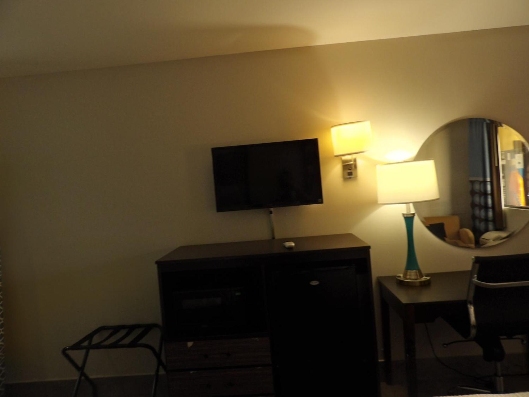 Super 8 By Wyndham Biloxi Hotel Ocean Springs