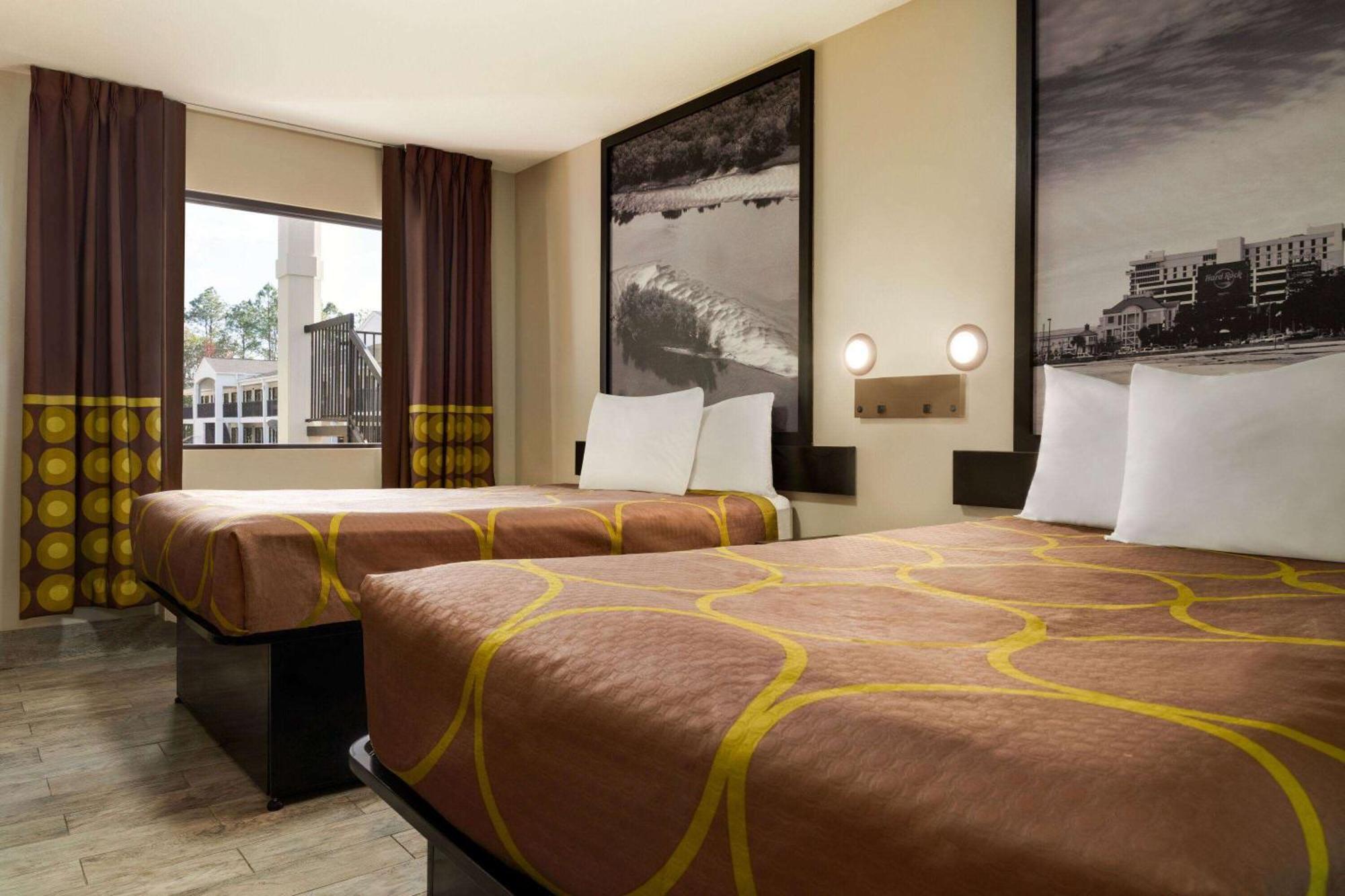 Hotel Super 8 By Wyndham Biloxi